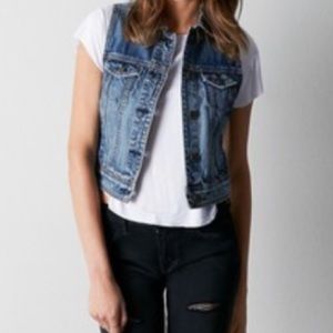 Crop jean vest